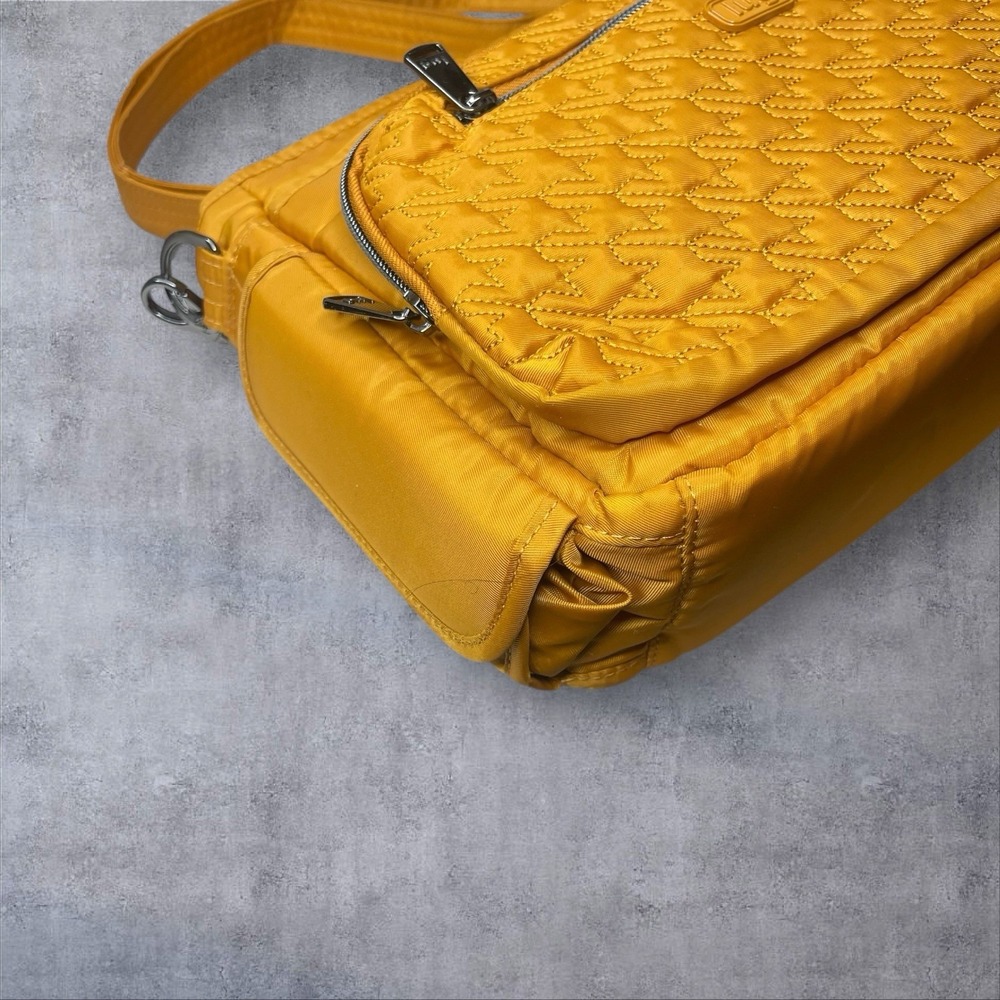 Lug Shimmy SE Crossbody Shoulder Bag Drink Pocket Gold Amber Yellow Quilted - Picture 7 of 14